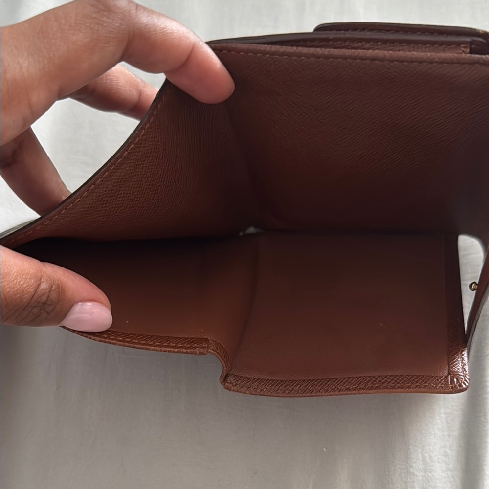 Louis Vuitton Brown Monogram Elise Trifold Unisex Wallet - Picture 5 of 7